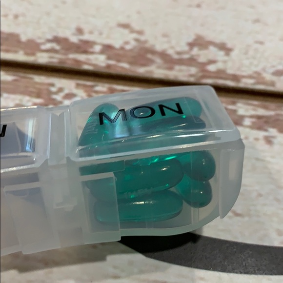 Vera Bradley Travel Pill Case - Picture 8 of 8